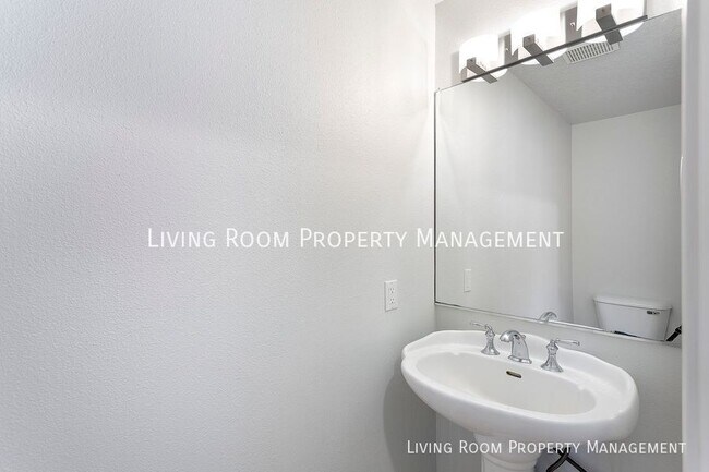 Building Photo - 5232 SE 64th Ave