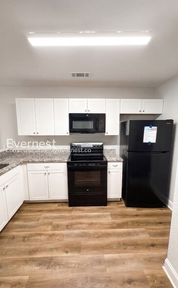 Building Photo - 114 Blanton Ave