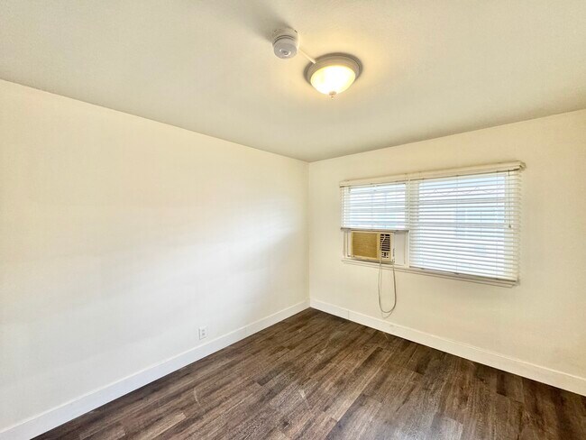 Building Photo - 5640 Kester Ave