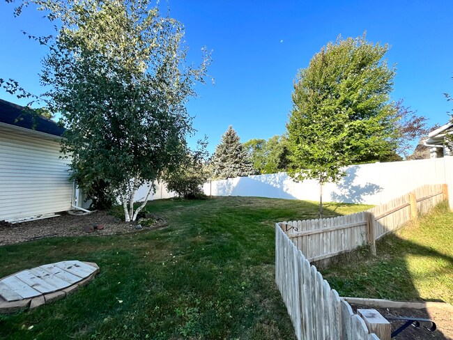 Building Photo - 17093 Isleton Ave