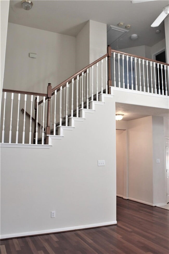 Building Photo - 71 N Brooksedge Cir