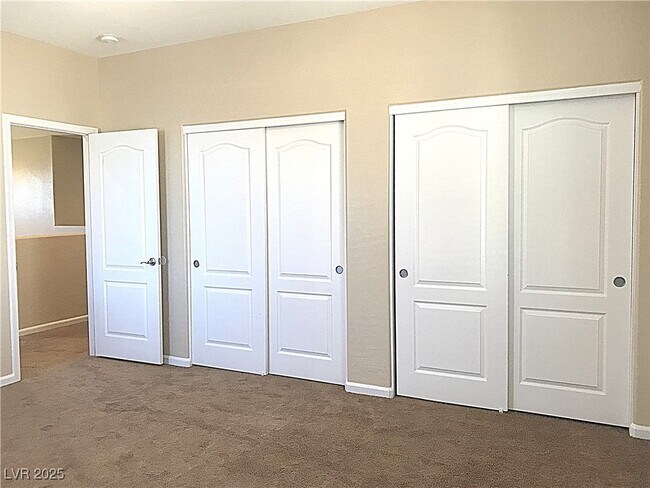 Building Photo - 183 Rolling Fields Ct