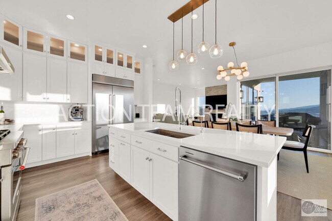 Building Photo - Fully furnished Home in Lehi, UT