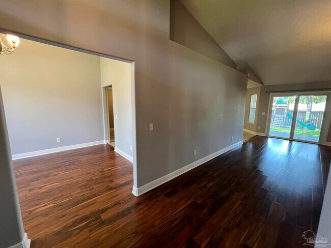 Building Photo - 7951 Amethyst Dr