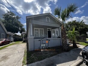 Building Photo - 2020 Harden St
