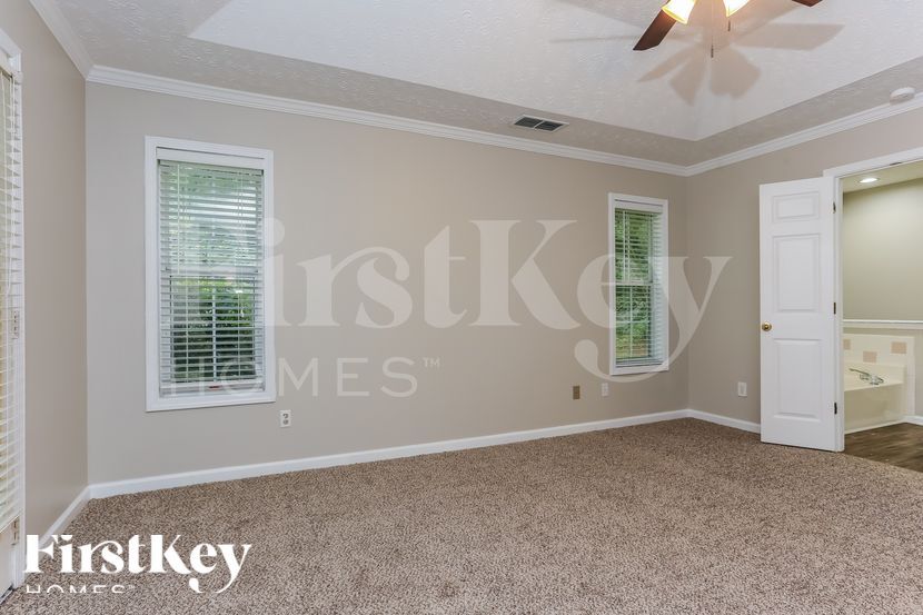 Building Photo - 1999 Bullock Trail