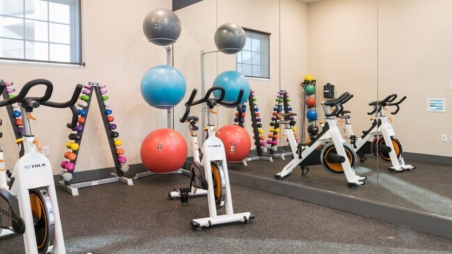 Building Photo - 100 Winghaven Pointe Dr