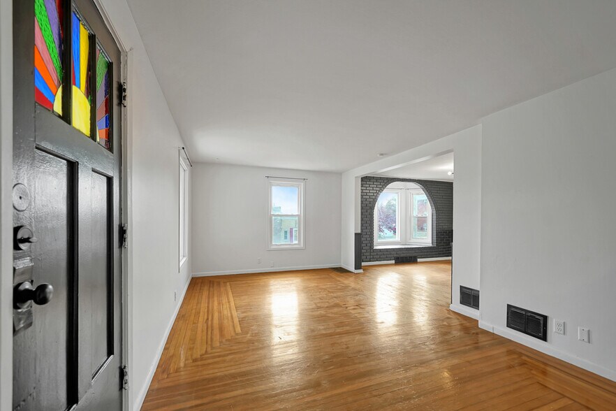 Building Photo - 1603 N Cotner Blvd