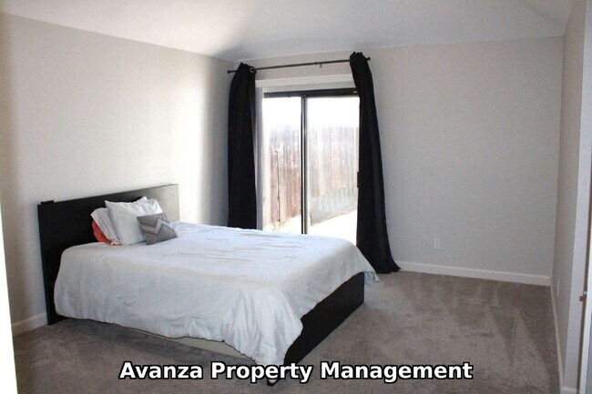 Building Photo - Home for Rent 2 Bed/2 Bath - 1,133 Sq Ft. Rent: $1,995/month Deposit: $2,992.5
