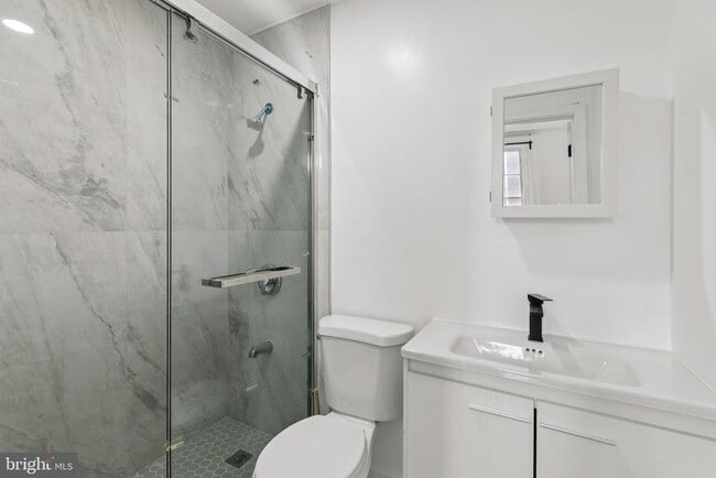 Building Photo - 1225 Spruce St