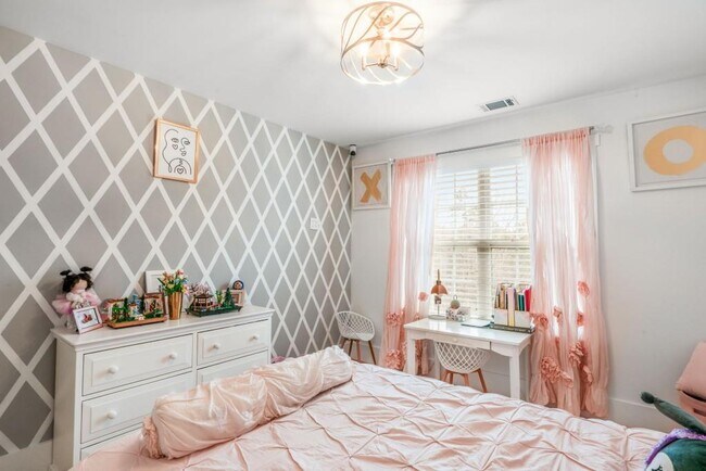 Building Photo - 1046 Wiley Bridge Rd