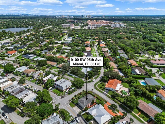 Building Photo - 9100 SW 95th Ave