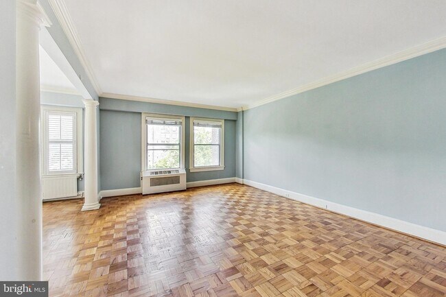 Building Photo - 3900 Cathedral Ave NW