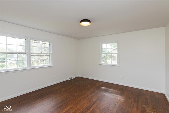 Building Photo - 6838 Johnson Rd