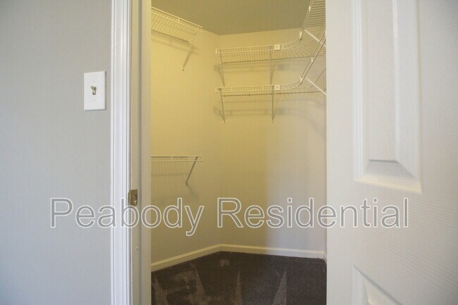 Building Photo - 46598 Drysdale Terrace