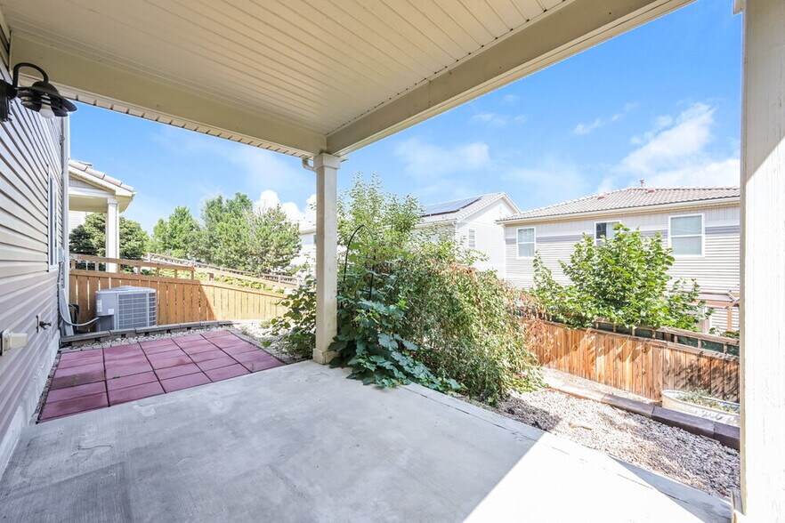 Building Photo - 4081 Delight Dr