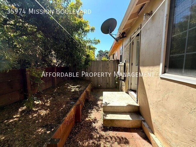 Building Photo - 35974 Mission Blvd