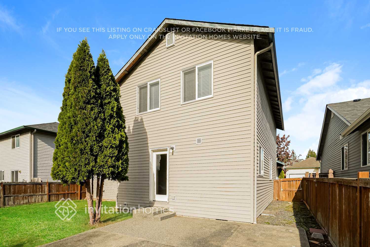 Building Photo - 19318 Valley View Dr