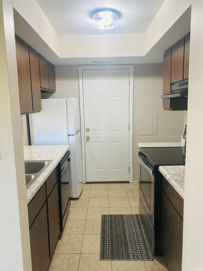 Building Photo - 5024 Woodmark Dr