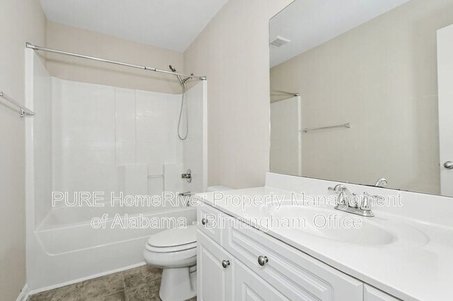 Building Photo - 963 Old Cahaba Dr