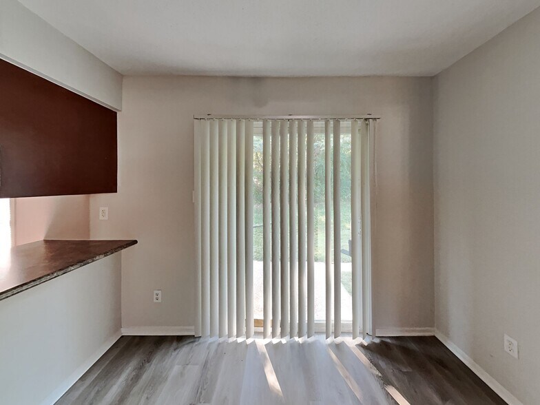 Building Photo - 3887 Brandy Ave