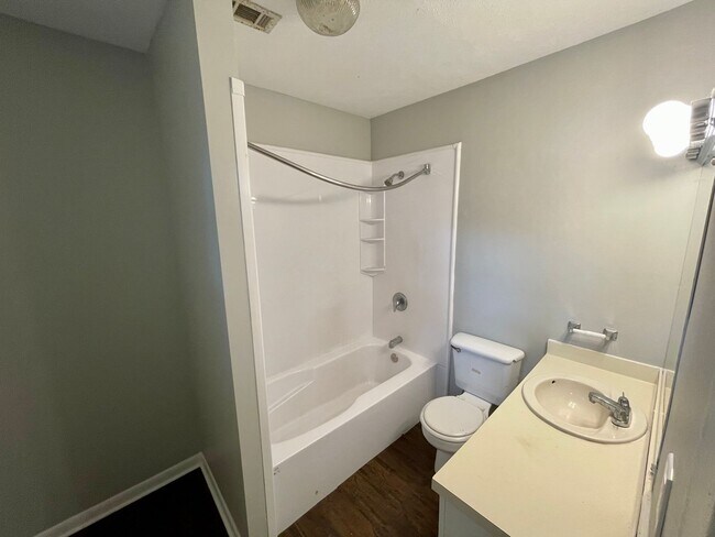 Building Photo - 3/2 Home for Rent in Madison!