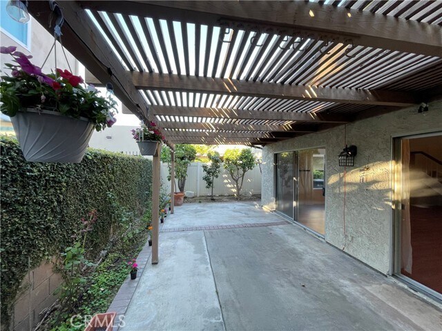 Building Photo - 5315 Village Cir Dr