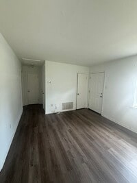 Building Photo - 1 Bedroom 1 Bath