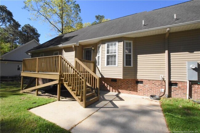 Building Photo - 57 Cutter Cir