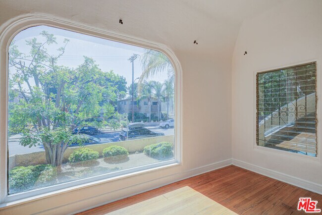 Building Photo - 4427 Finley Ave