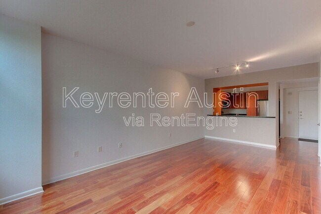 Building Photo - 54 Rainey St