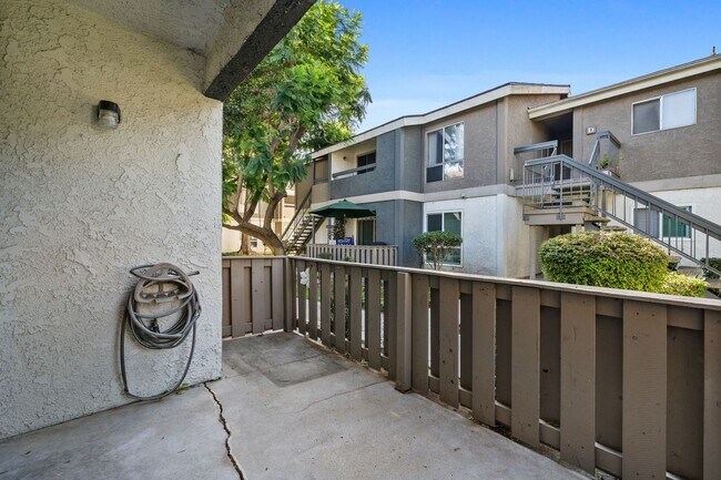 Building Photo - 1 Bedroom 1 Bath Apartment Close to South ...