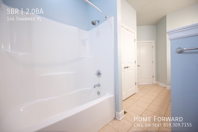 Building Photo - 144 Shawnee Pl