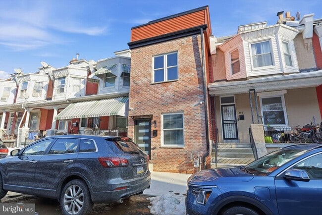 Building Photo - 458 W Earlham Ter