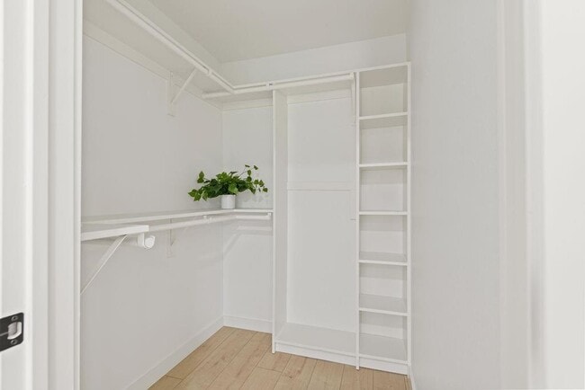 Building Photo - 2802 County Rd 209