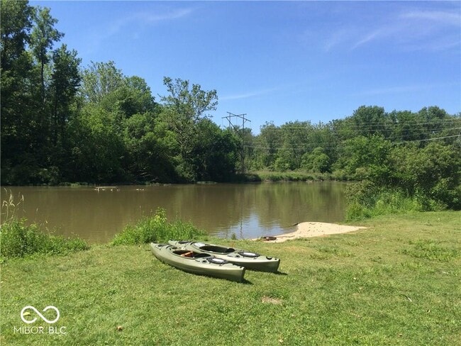 Building Photo - 15495 Martha St