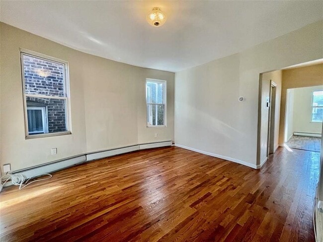 Building Photo - 263 Stegman St