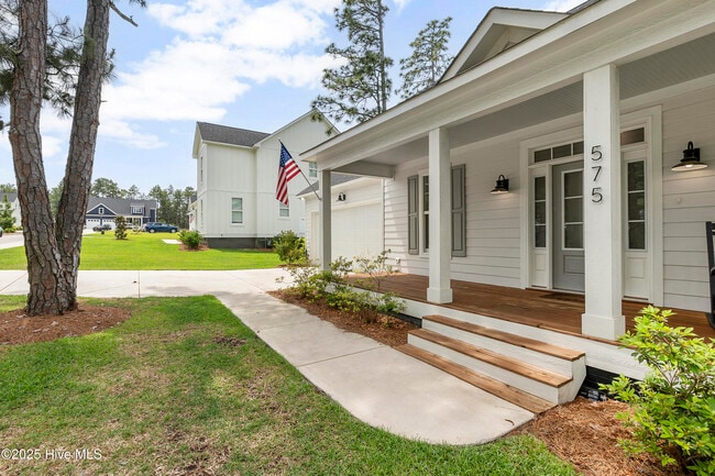 Building Photo - 575 Vintage Ln