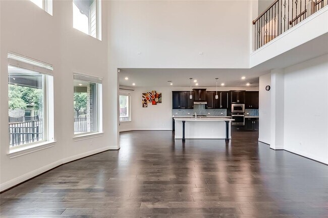 Building Photo - 4221 Valley Oaks Dr