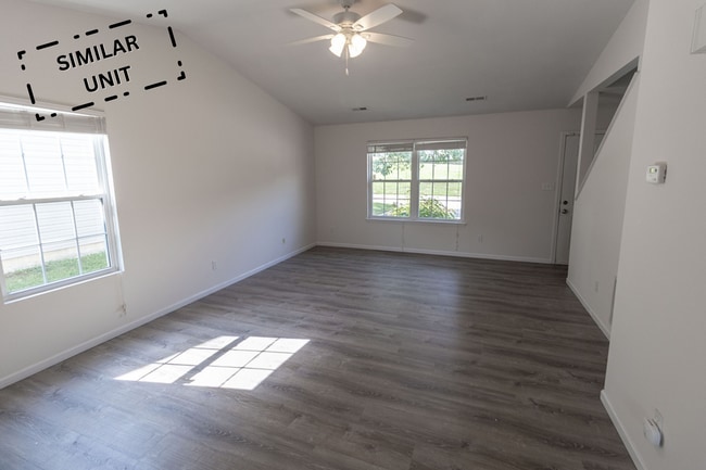 Building Photo - 3322 E St Charles Rd