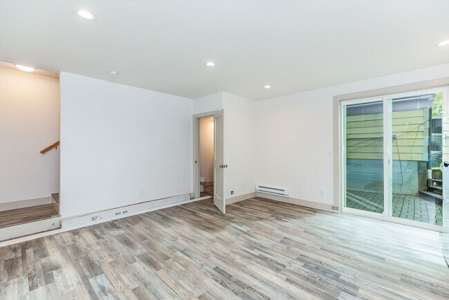 Building Photo - 4216 S Bozeman St