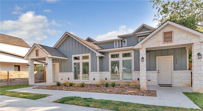 Building Photo - 1020 Foster Ave