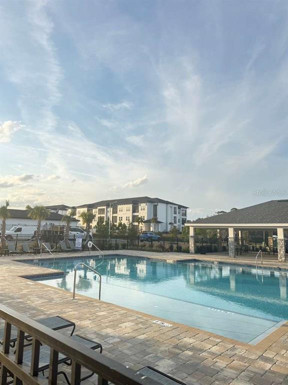 Building Photo - 1960 Tamarack Pass