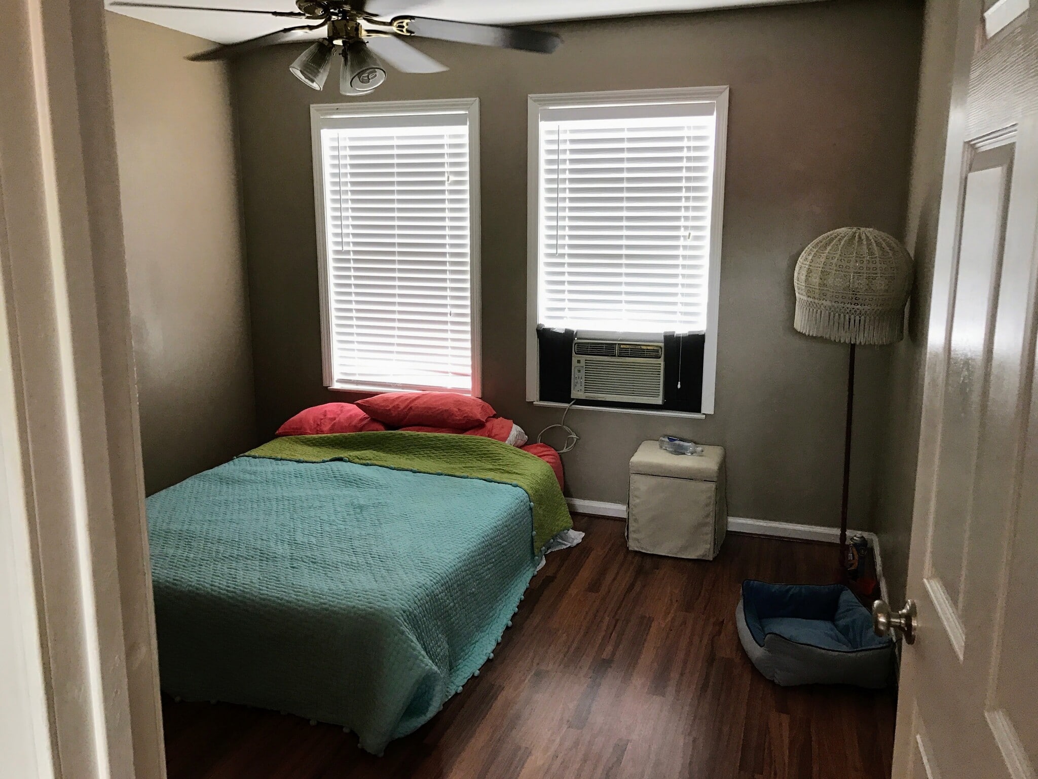 Upstairs Garage Apt Bedroom - 2106 Colquitt St