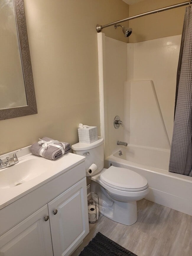 Building Photo - 3 Autumn Leaf Dr