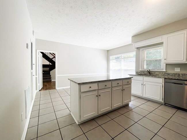 Building Photo - 709 54th St