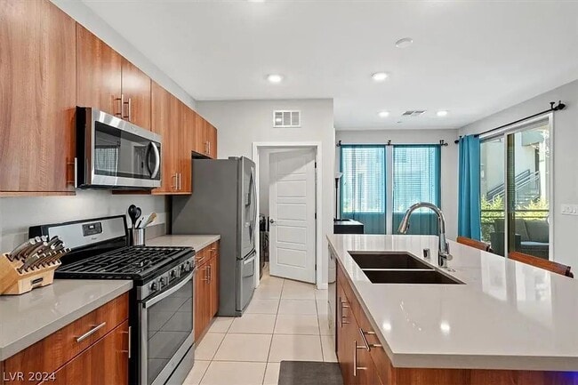 Building Photo - Las Vegas, NV