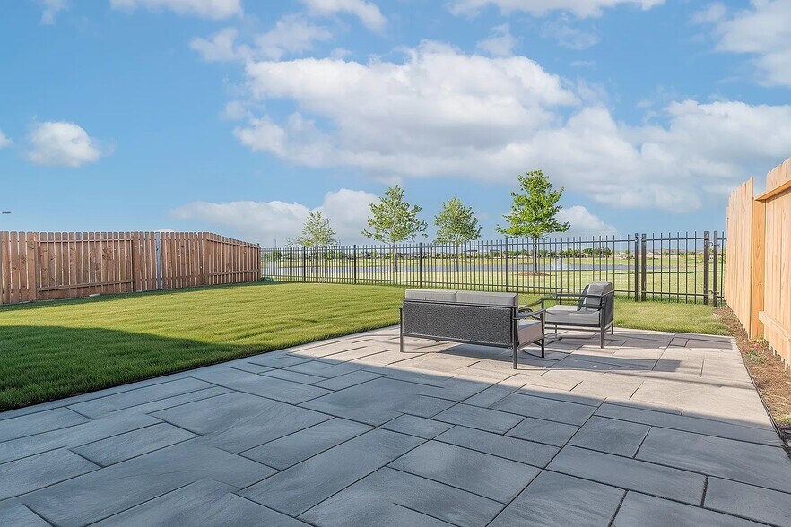 Building Photo - 18622 Georgina Lily Ln