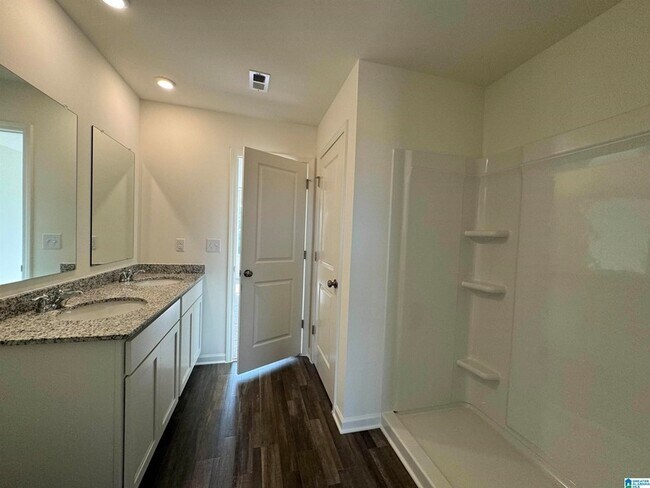 Building Photo - 155 Orchid Ln