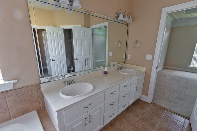 Building Photo - Home for rent in Deatsville